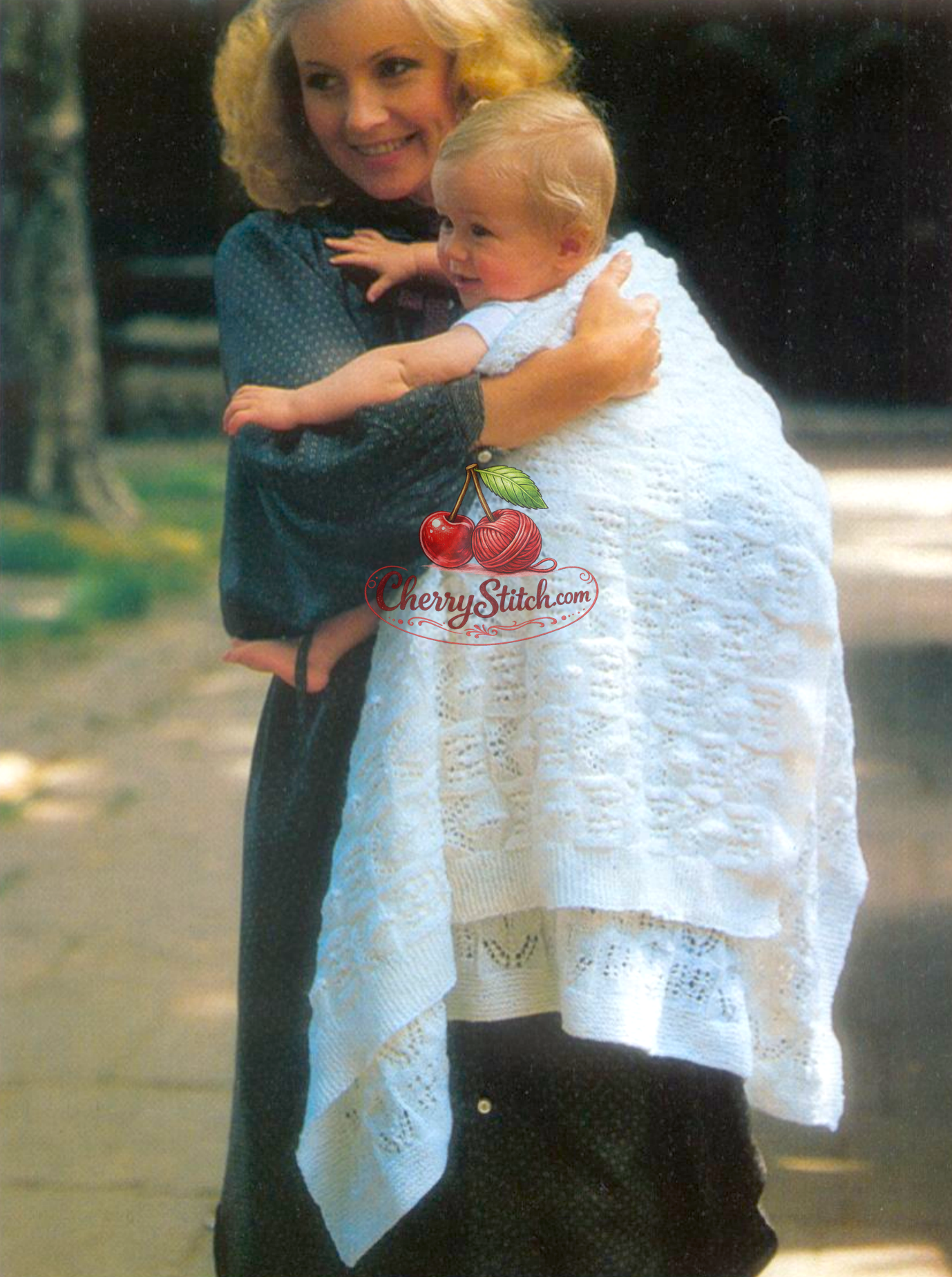 Baby christening shawl – restored vintage 1980s knitting pattern with delicate lace design in 3-ply, 40'' square